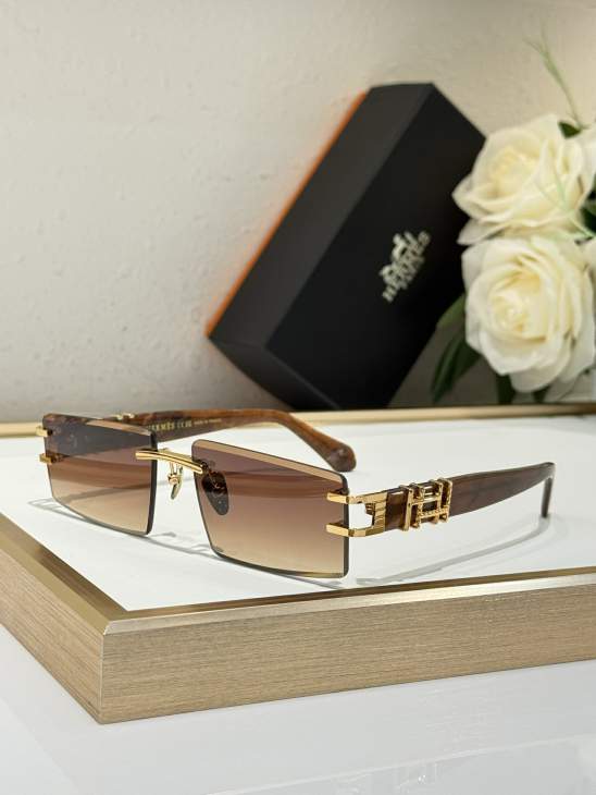 Picture of Hermes Sunglasses _SKUfw72123716fw
